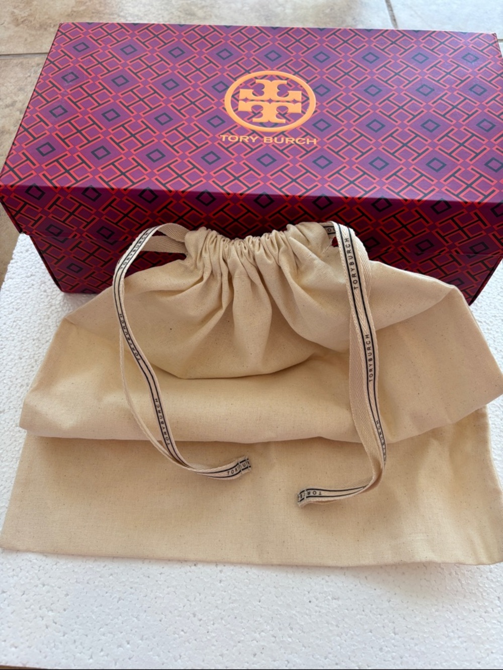 NWOT! Tory Burch Logo Box with One Drawstring Dust Bag